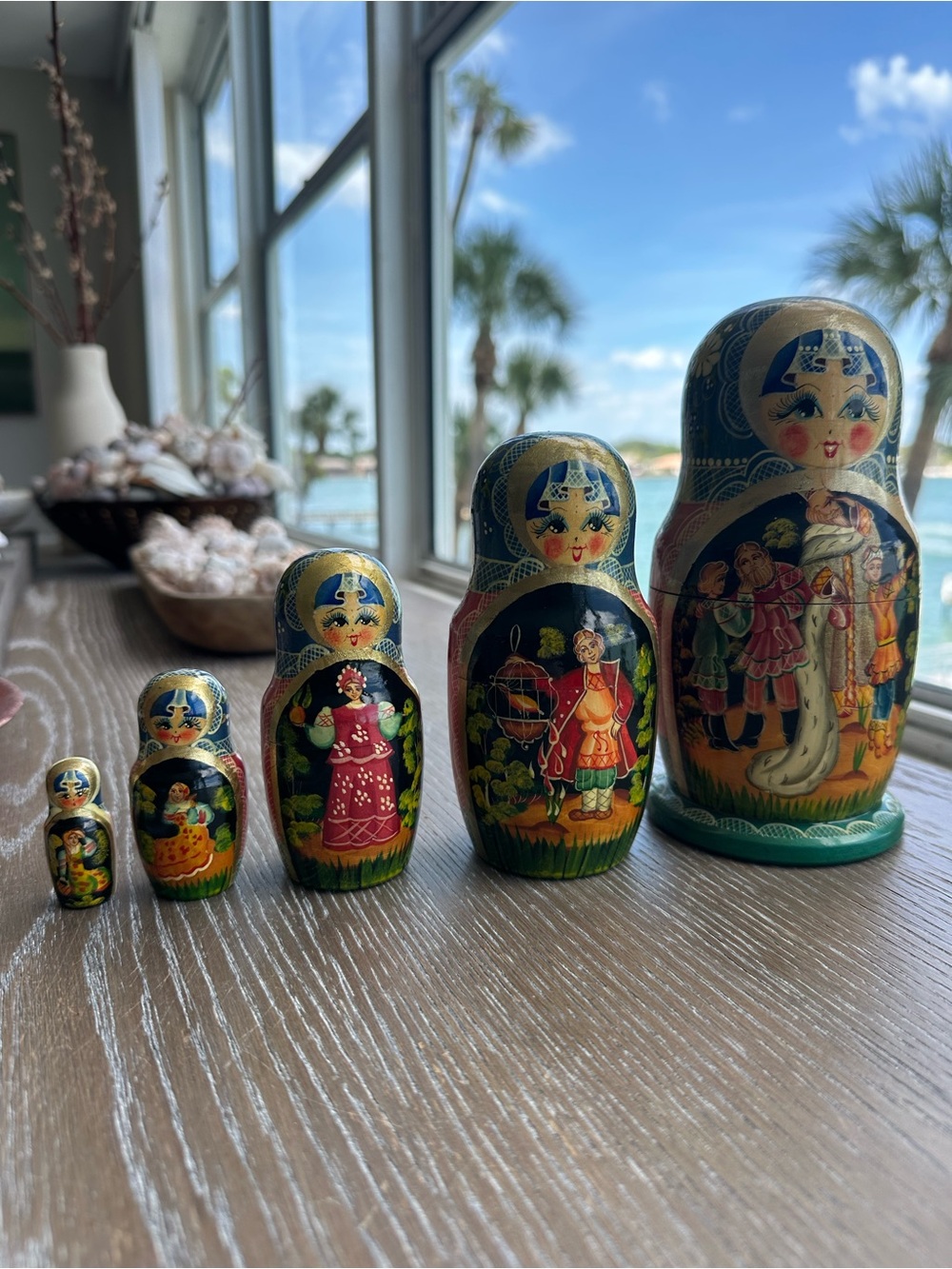 Authentic Vintage Russian Matryoshka Nesting Dolls Signed Sergiev Posad 5pc Set